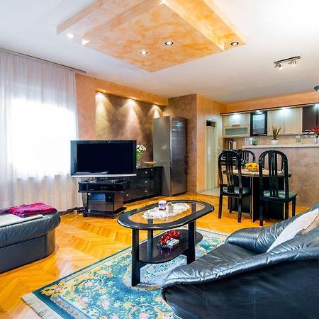Apartment City Center Novi Sad Bagian luar foto